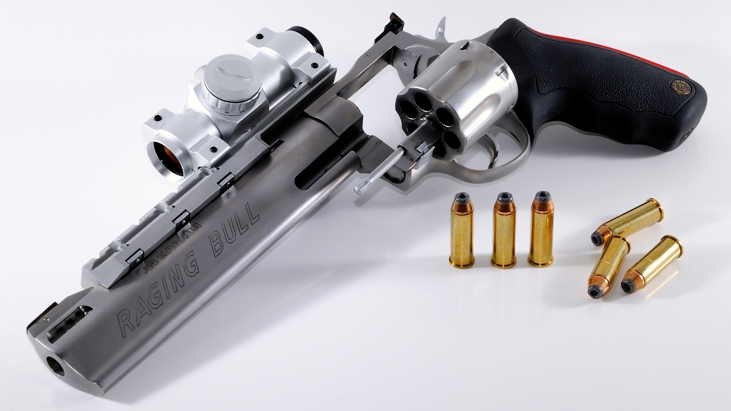 突尼斯希望球员拼搏精神十足,突尼斯希望球员拼搏精神十足吗