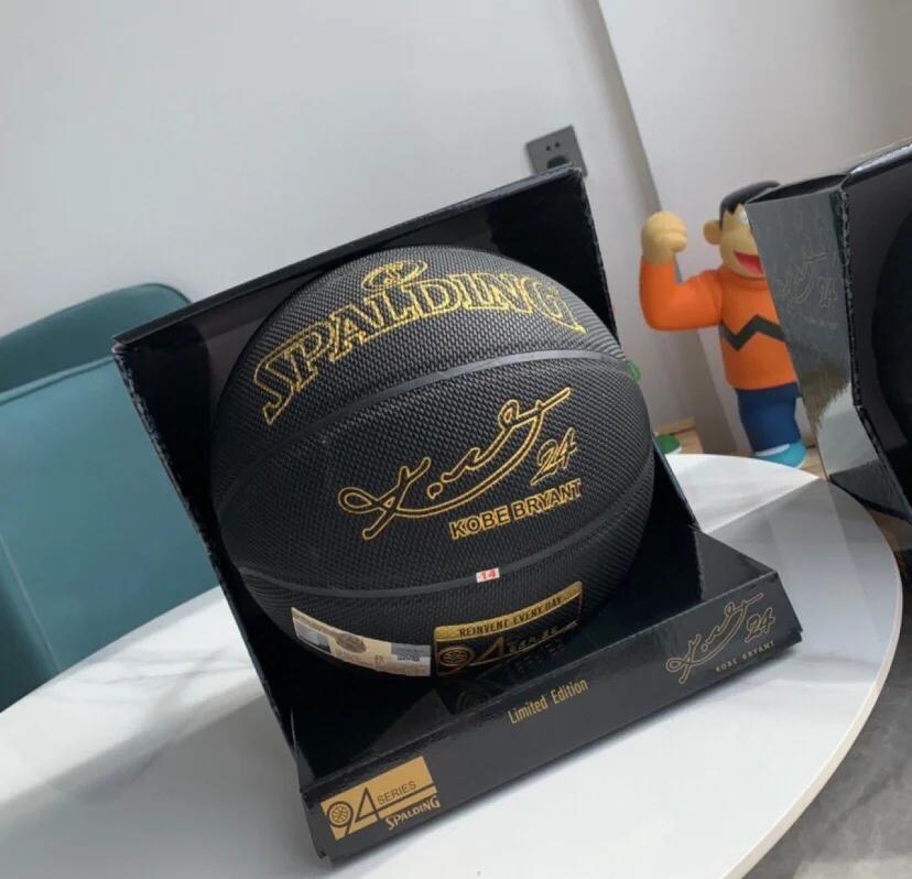 B体育官网：篮球球星退役仪式：致敬传奇，感恩奉献的简单介绍